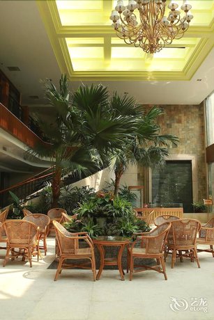 Imagen de los interiores del Hotel Freely Hover Long Shan Hotel. Foto 19