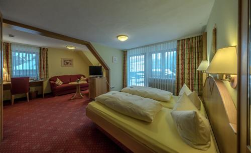 Imagen de la habitación del Hotel Freihof, Oberharmersbach. Foto 4