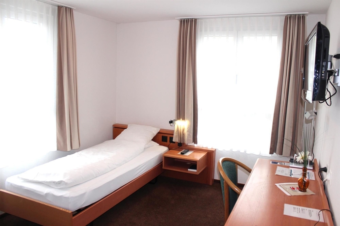 Imagen de la habitación del Hotel Freihof, Unterageri. Foto 13