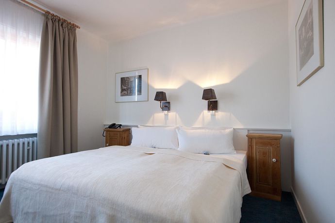 Imagen de los exteriores del Hotel Freihof am Roland. Foto 13