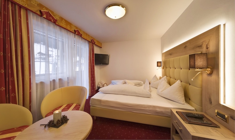 Imagen de la habitación del Hotel Freina. Foto 13