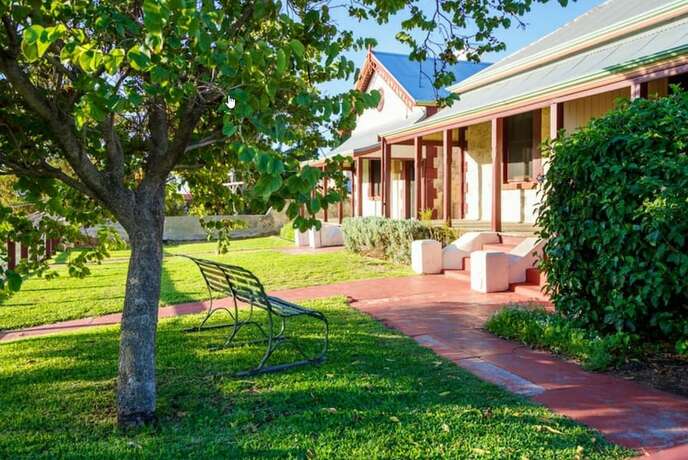 Imagen de los exteriores del Hotel Fremantle Colonial Cottages. Foto 20