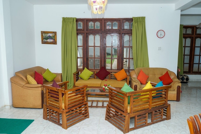 Imagen de los interiores del Hotel French Garden Kandy. Foto 14