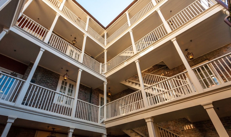 Imagen de los interiores del Hotel French Market Inn. Foto 10