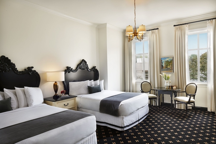Imagen de la habitación del Hotel French Quarter Inn, Charleston. Foto 6