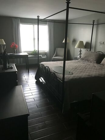 Imagen de la habitación del Hotel French Quarter Inn. Foto 17