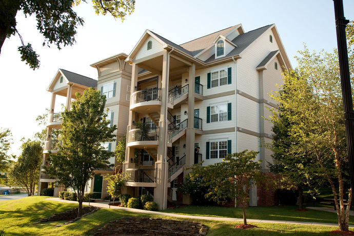 Imagen de los exteriores del Hotel French Quarter Resort By Spinnaker Resorts. Foto 8