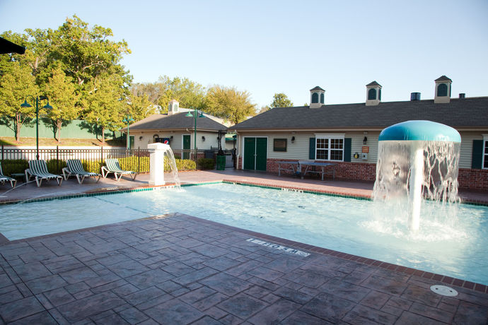Imagen de la piscina del Hotel French Quarter Resort By Spinnaker Resorts. Foto 14