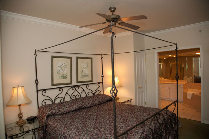Imagen de la piscina del Hotel French Quarter Resort By Spinnaker Resorts. Foto 15