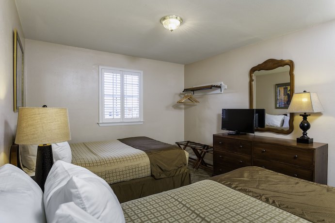 Imagen de la habitación del Hotel French Quarter Suites. Foto 7