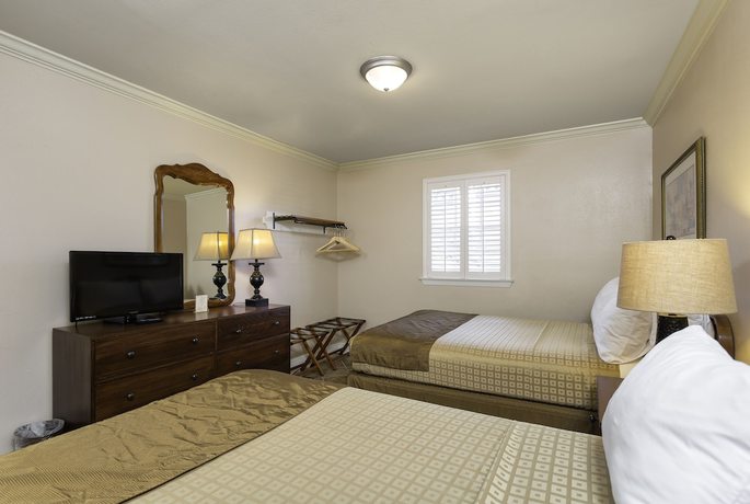 Imagen de la habitación del Hotel French Quarter Suites. Foto 18