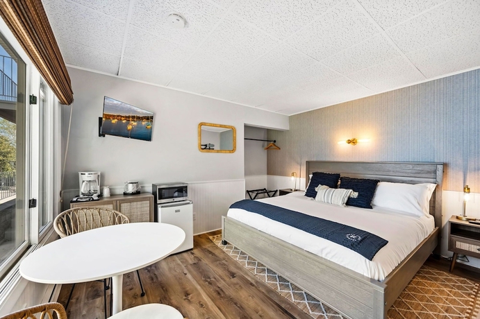 Imagen de la habitación del Hotel Fresh Coast Motel. Foto 5