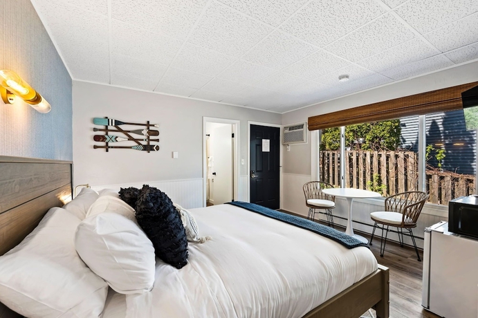 Imagen de la habitación del Hotel Fresh Coast Motel. Foto 6