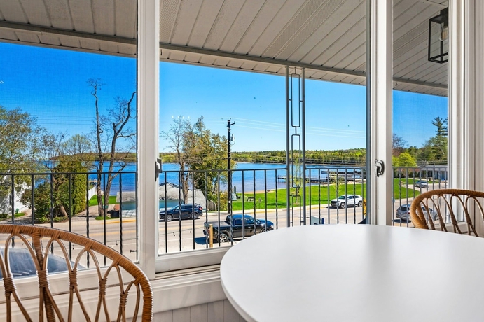 Imagen de la habitación del Hotel Fresh Coast Motel. Foto 12