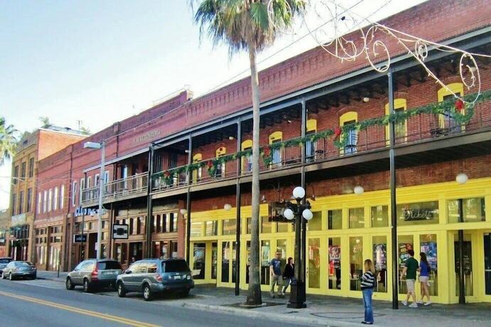 Imagen general del Hotel Fresh Home near Ybor city. Foto 20
