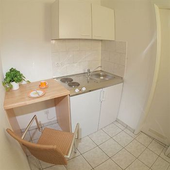 Imagen de la habitación del Hotel Fresh Inn. Foto 4