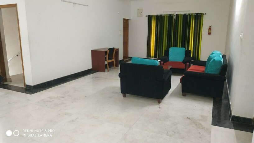 Imagen de los interiores del Hotel Fresh Living Prime Banjara. Foto 36
