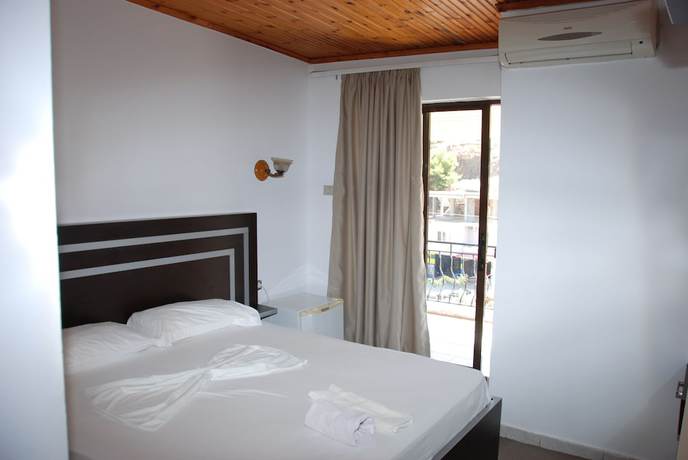 Imagen de la habitación del Hotel Freskia, Gjasht&euml;. Foto 14