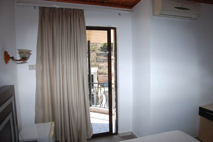 Imagen de la habitación del Hotel Freskia, Gjasht&euml;. Foto 15