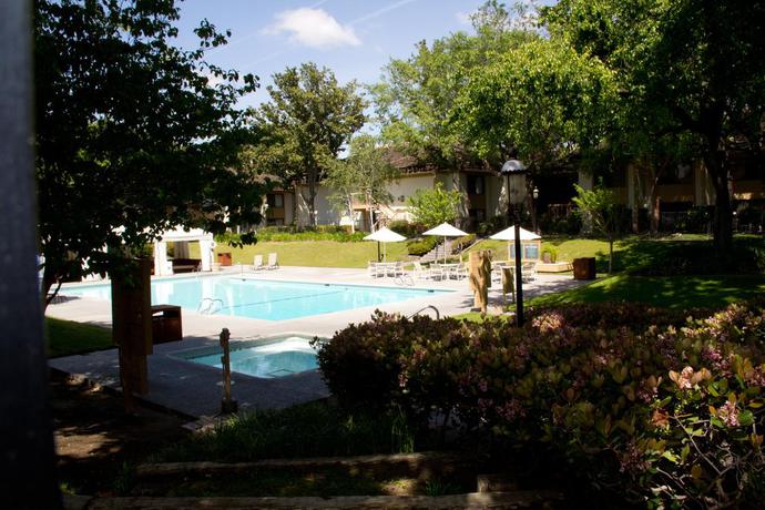 Imagen general del Hotel Fresno. Foto 11