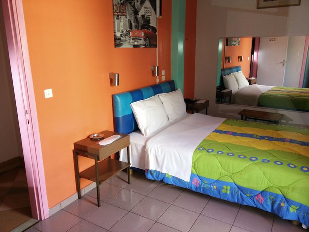Imagen de la habitación del Hotel Frida, Atenas. Foto 4
