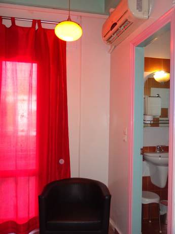 Imagen de la habitación del Hotel Frida, Atenas. Foto 12
