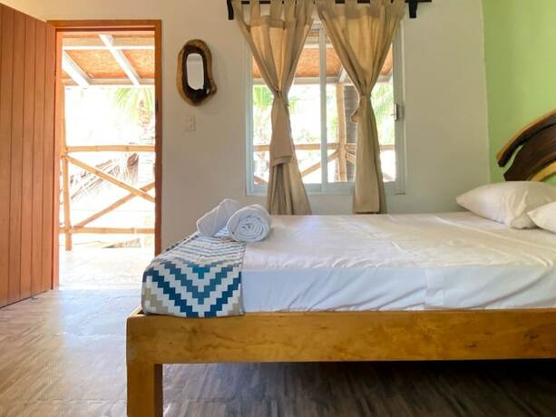 Imagen de la habitación del Hotel Fridas Paradise. Foto 15