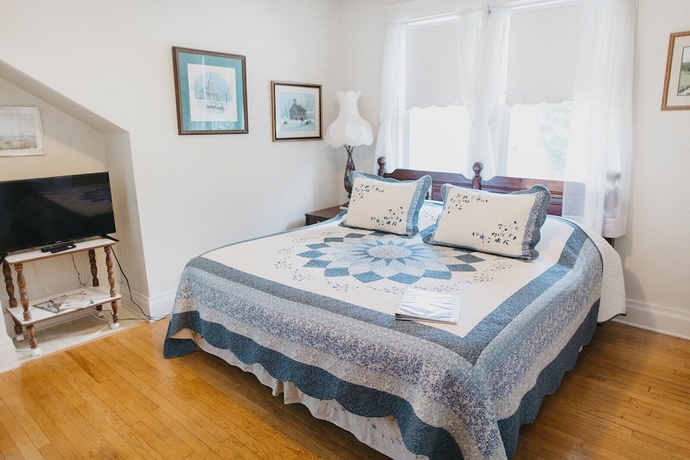 Imagen de la habitación del Hotel Friendly City Inn Bed and Breakfast. Foto 10