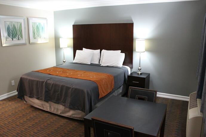 Imagen de la habitación del Hotel Friendly Hills Inn. Foto 15