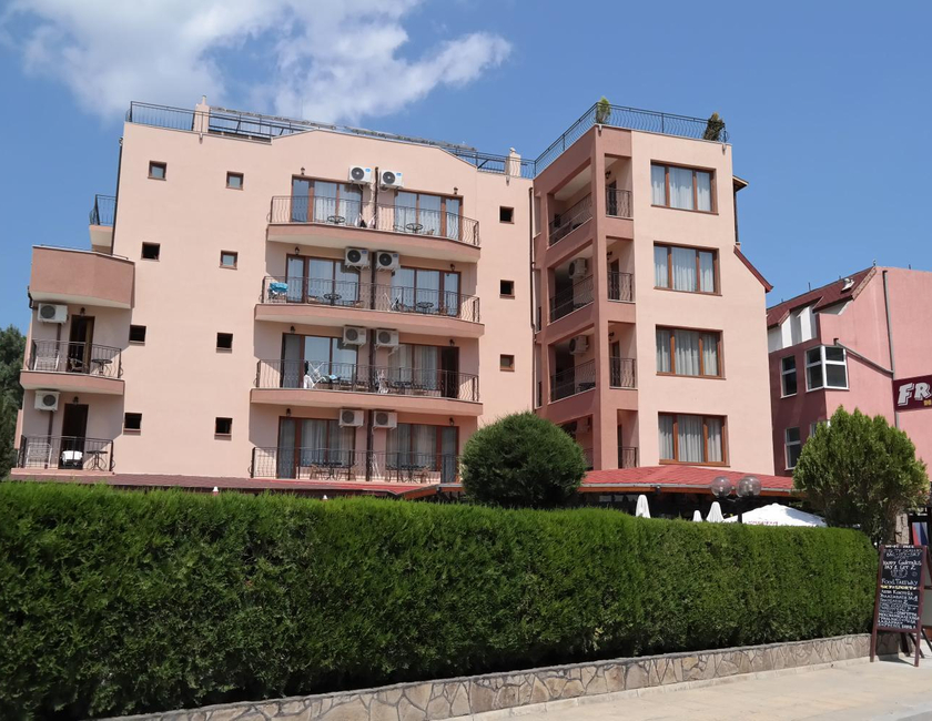 Imagen general del Hotel Friends Family. Foto 1