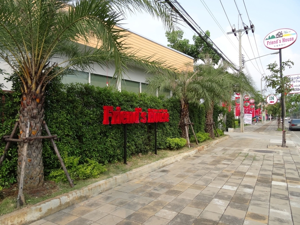 Imagen de los exteriores del Hotel Friend's House Resort. Foto 15