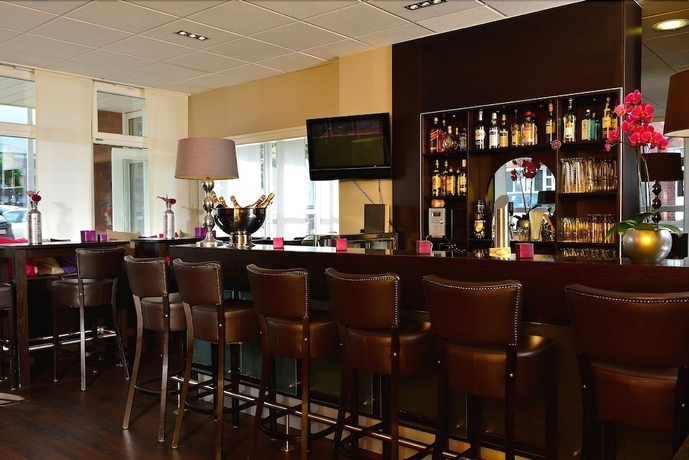 Imagen del bar/restaurante del Hotel Friends Hückelhoven. Foto 5