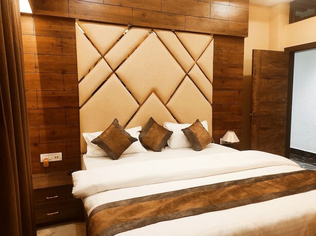 Imagen de la habitación del Hotel Friends Palace. Foto 17