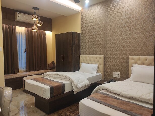 Imagen de la habitación del Hotel Friends Palace. Foto 20