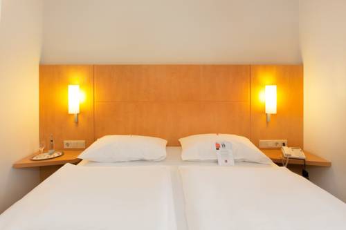 Imagen de la habitación del Hotel Friends Saarbr&uuml;cken. Foto 5