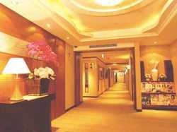 Imagen de los interiores del Hotel Friends Star. Foto 6