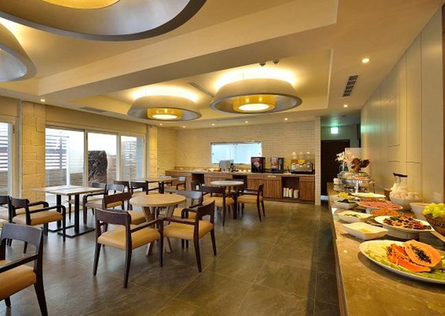 Imagen del bar/restaurante del Hotel Friends Yo Yo Regency. Foto 3