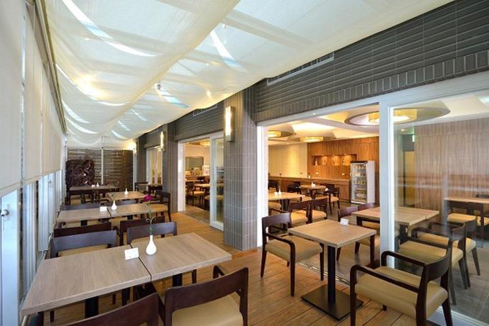 Imagen del bar/restaurante del Hotel Friends Yo Yo Regency. Foto 4