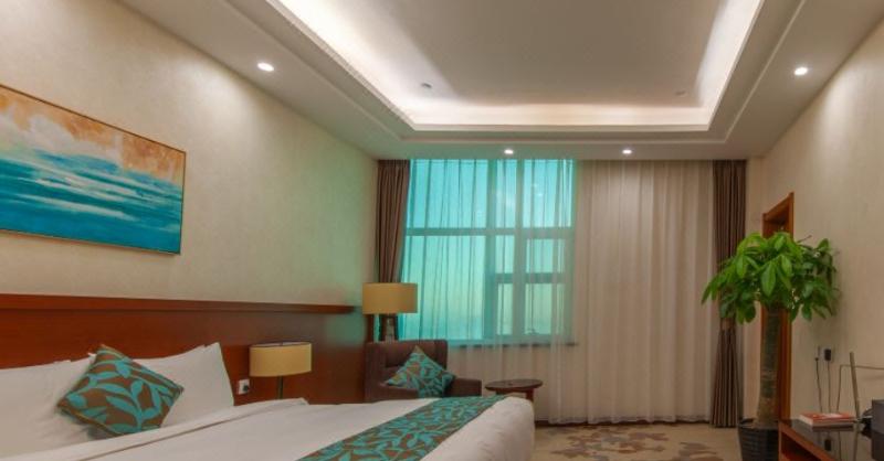 Imagen de la habitación del Hotel Friendship Convention Center. Foto 4