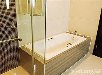 Imagen de la habitación del Hotel Friendship, DALIAN. Foto 11