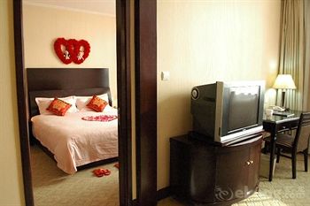 Imagen de la habitación del Hotel Friendship, DALIAN. Foto 12