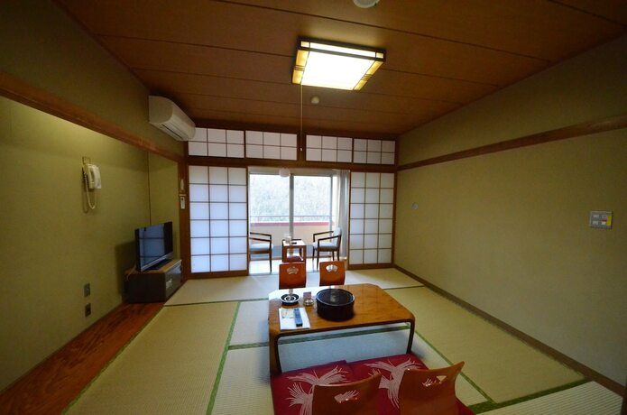 Imagen de la habitación del Hotel Friendship Heights Yoshimi. Foto 33