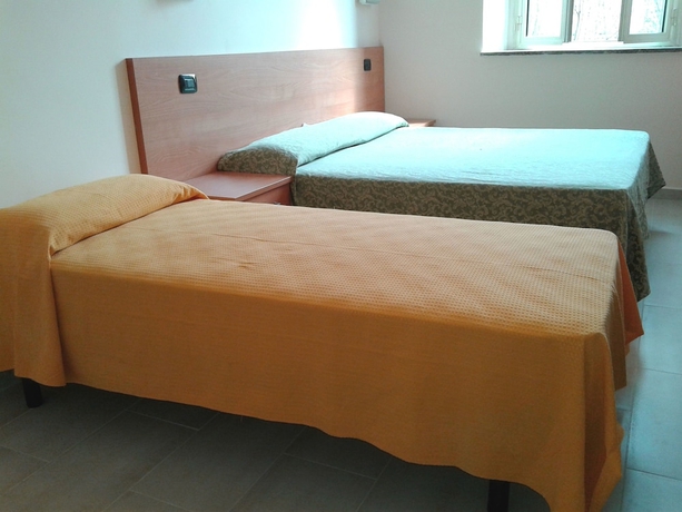 Imagen de la habitación del Hotel Friendship Place. Foto 4