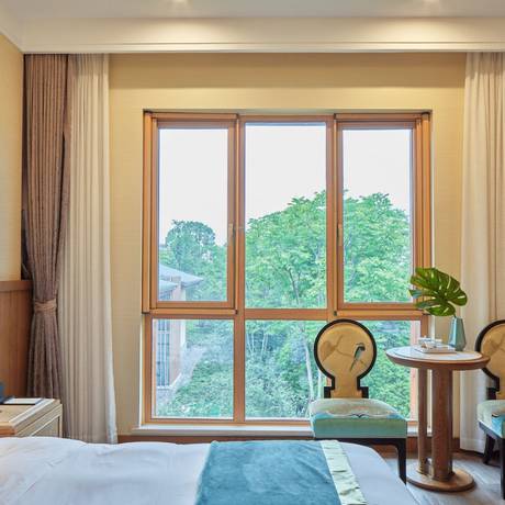 Imagen de la habitación del Hotel Friendsship Express. Foto 6