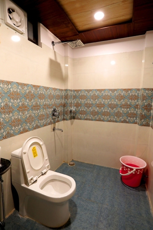 Imagen de la habitación del Hotel Friendz Adda Resort. Foto 12