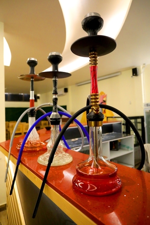 Imagen del bar/restaurante del Hotel Friendz Adda Resort. Foto 9