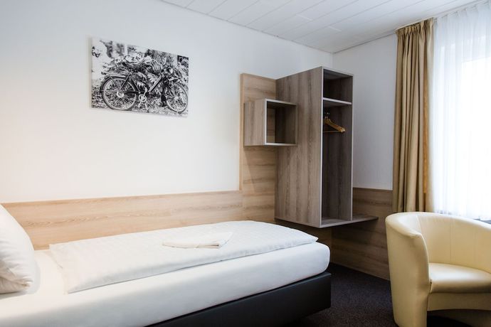 Imagen de la habitación del Hotel Friesen. Foto 20