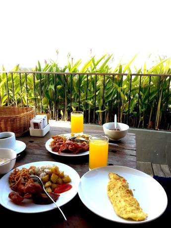 Imagen del bar/restaurante del Hotel Frii Bali Echo Beach. Foto 4