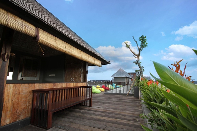 Imagen del bar/restaurante del Hotel Frii Bali Echo Beach. Foto 6