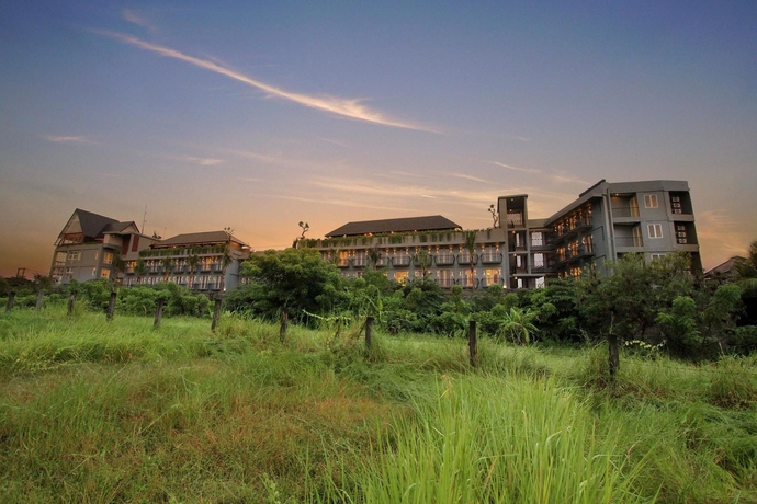 Imagen de los exteriores del Hotel Frii Bali Echo Beach. Foto 18